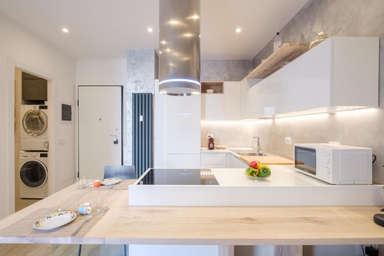 Appartamento Cairoli 9 By