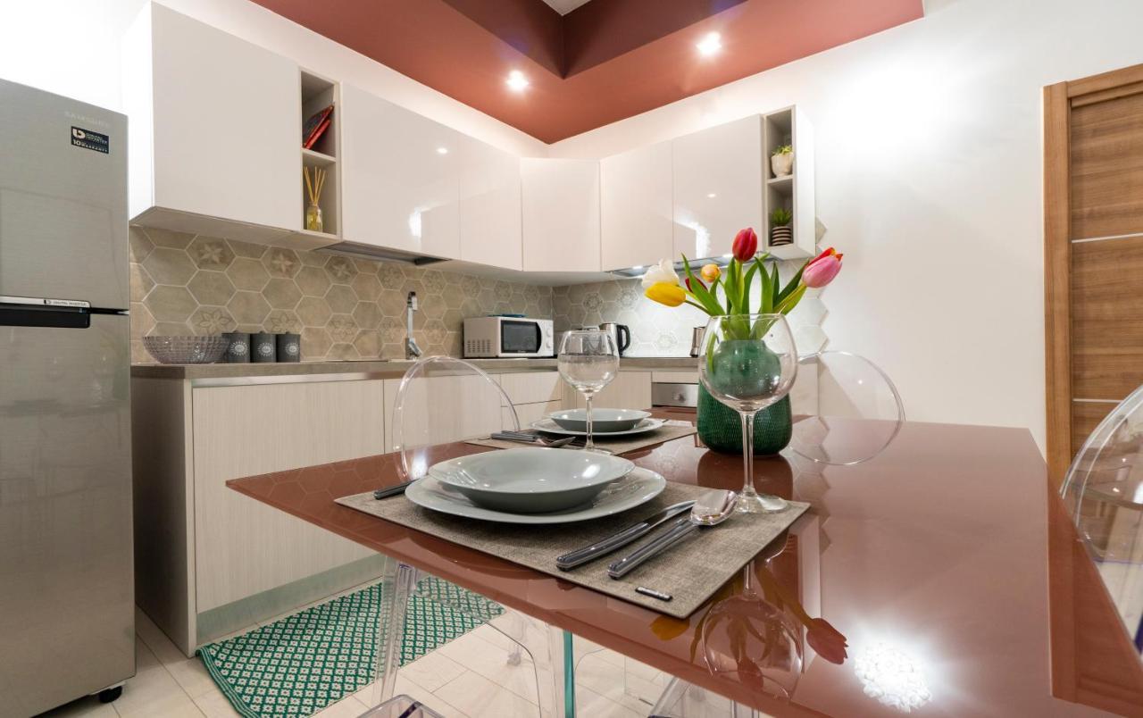 Appartamento Cairoli 9 By *